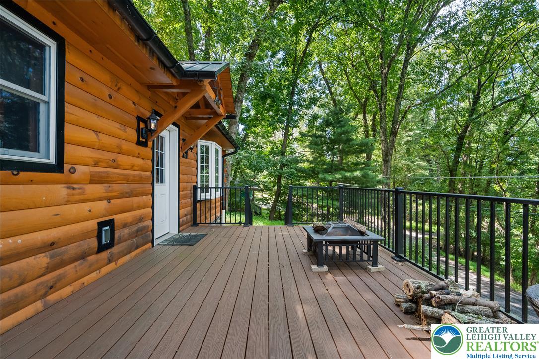 375 Rustic Lane Property Photo 11