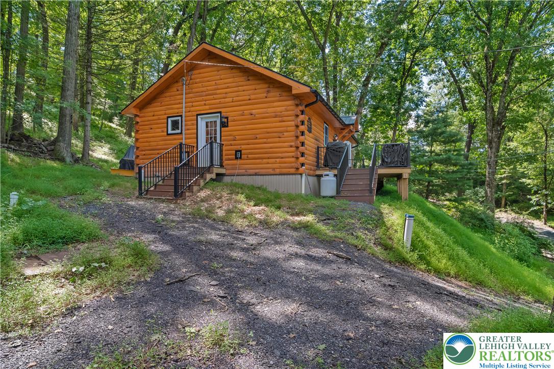 375 Rustic Lane Property Photo 13