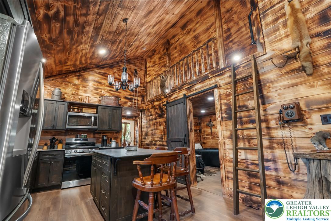 375 Rustic Lane Property Photo 21