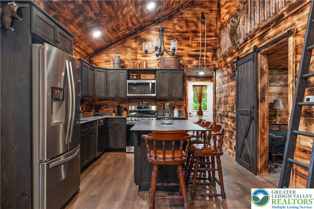375 Rustic Lane Property Photo 22