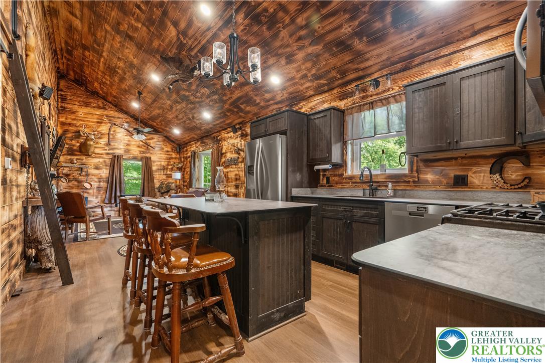 375 Rustic Lane Property Photo 25