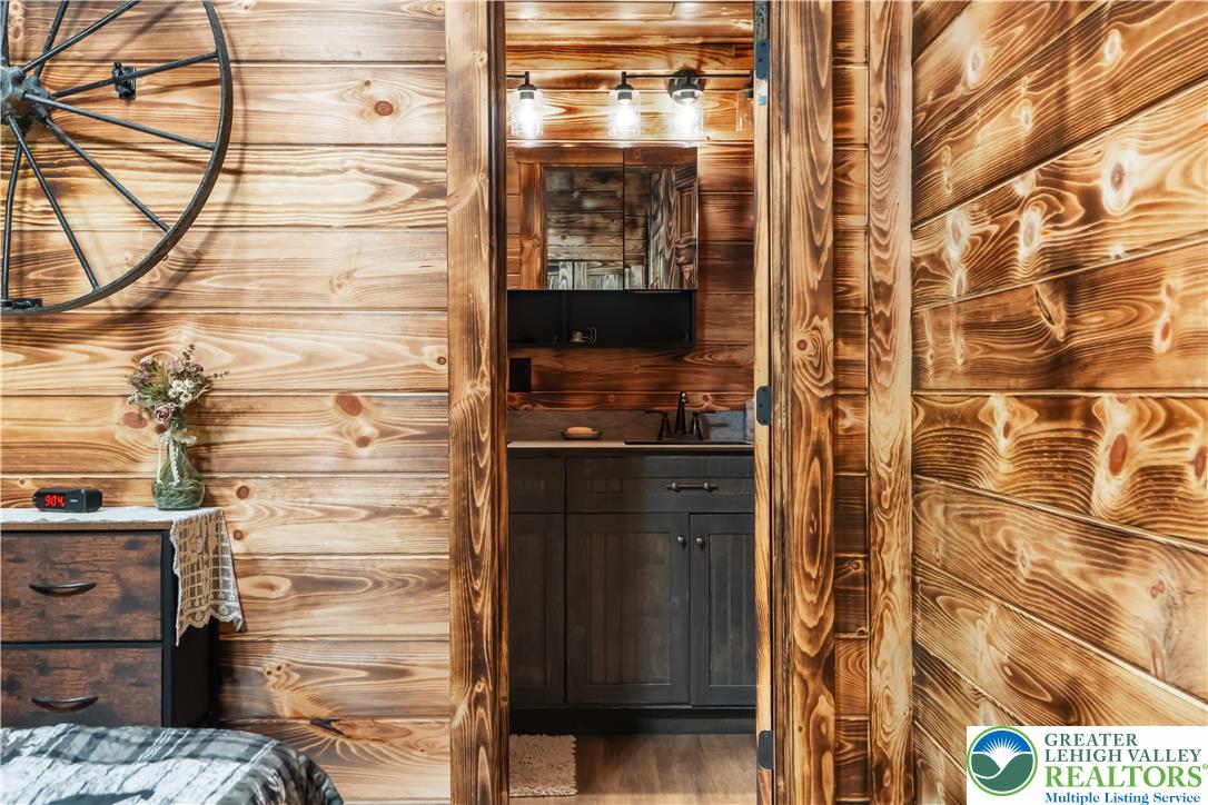 375 Rustic Lane Property Photo 34