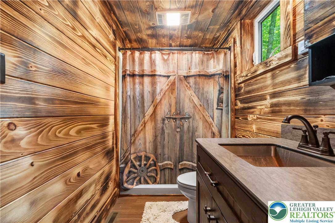 375 Rustic Lane Property Photo 36