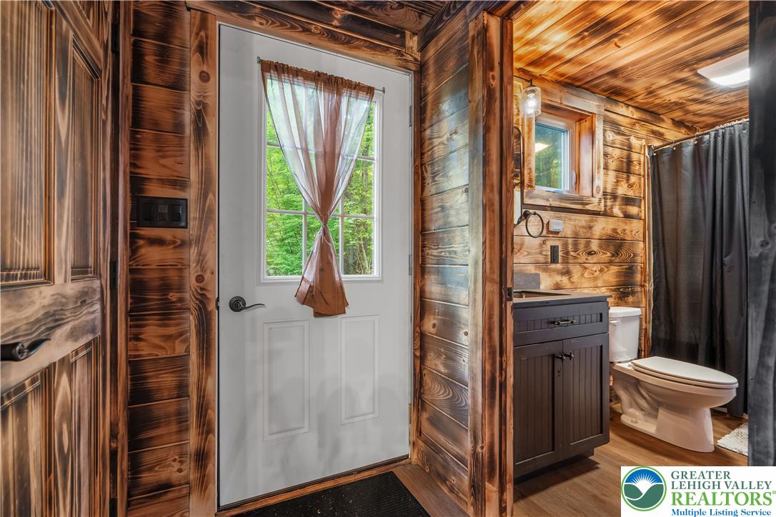 375 Rustic Lane Property Photo 39