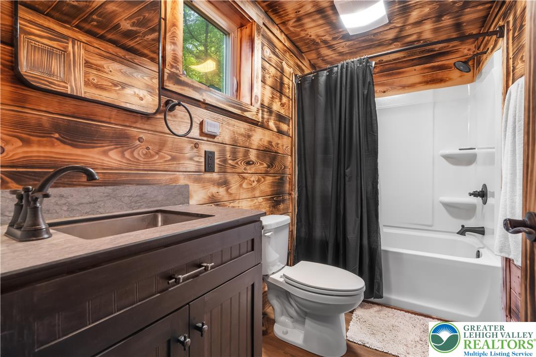 375 Rustic Lane Property Photo 40