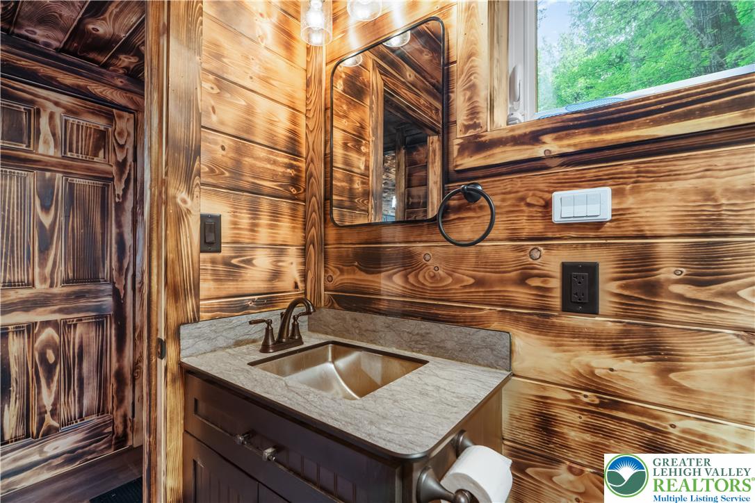 375 Rustic Lane Property Photo 41