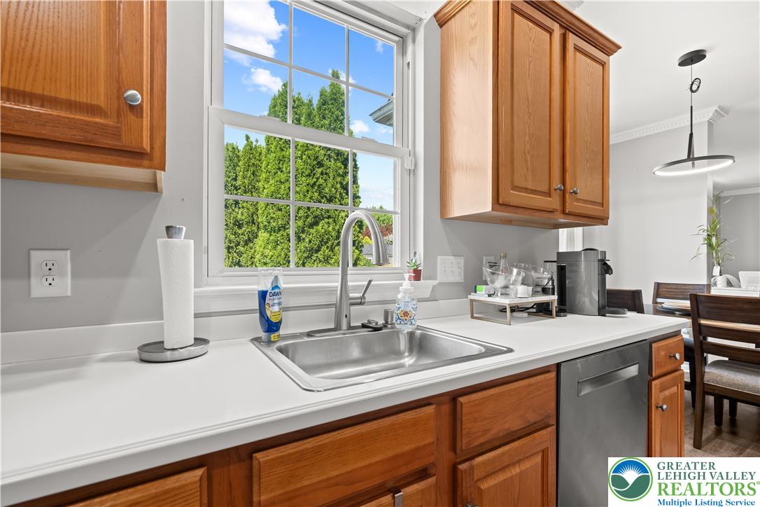 2305 Aberdeen Way Property Photo 21