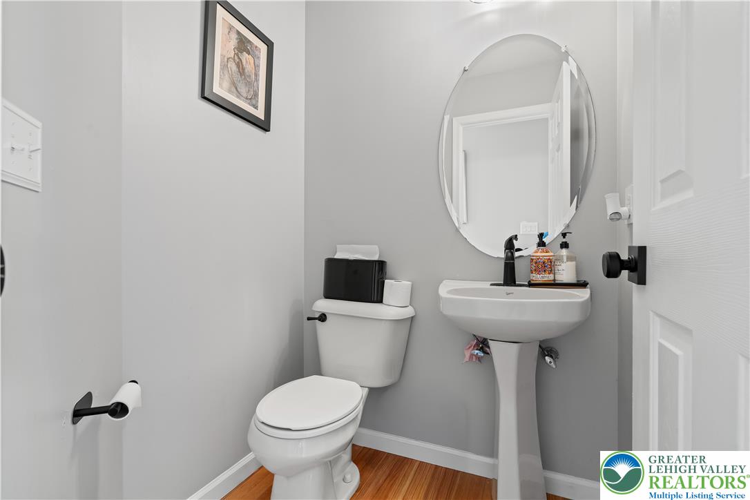 2305 Aberdeen Way Property Photo 30