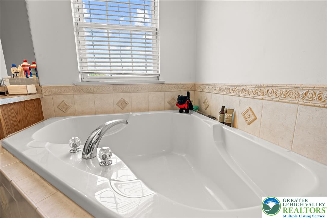 2305 Aberdeen Way Property Photo 37
