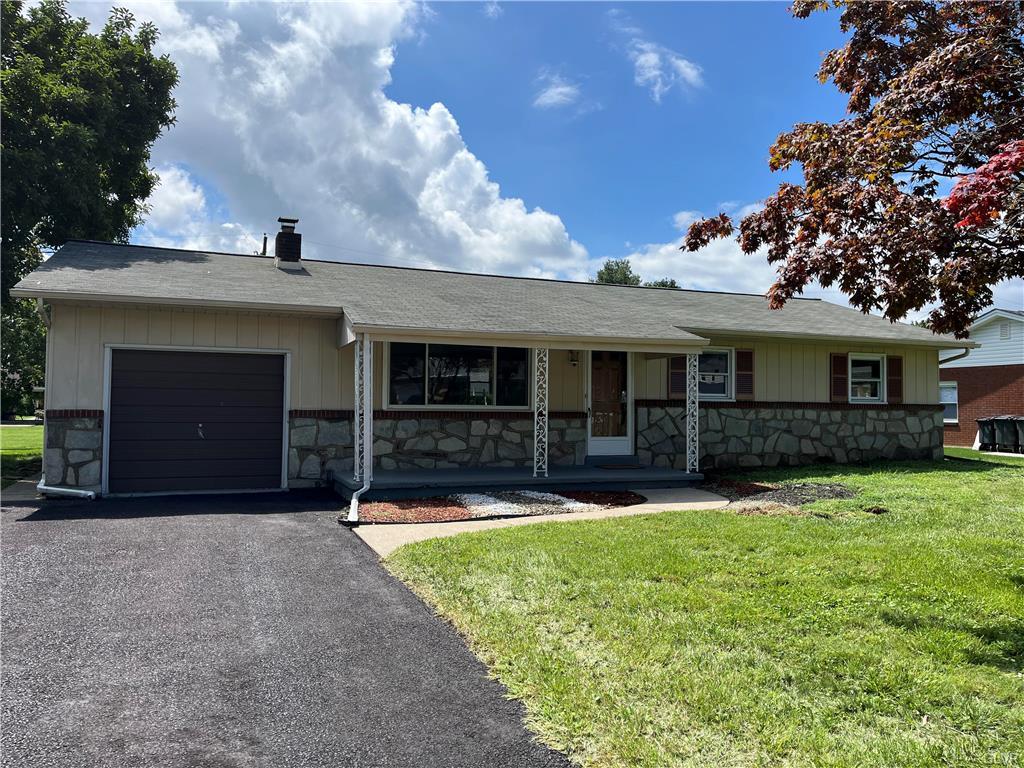 1621 Chippendale Circle Property Photo 1