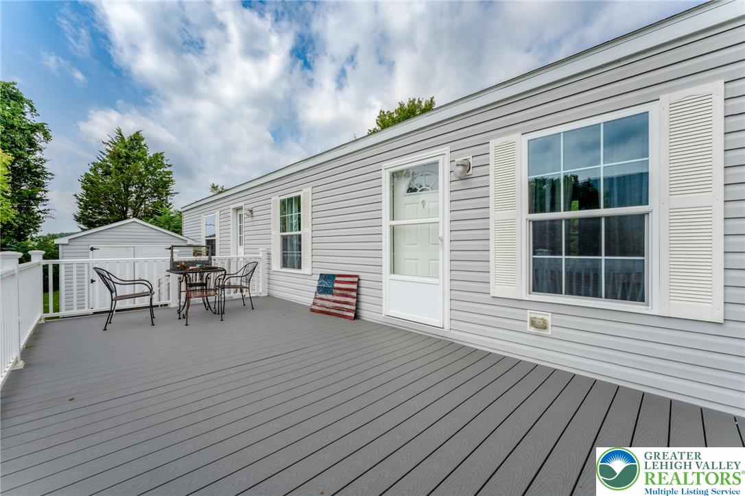 2 Chestnut Ridge Circle Property Photo 6