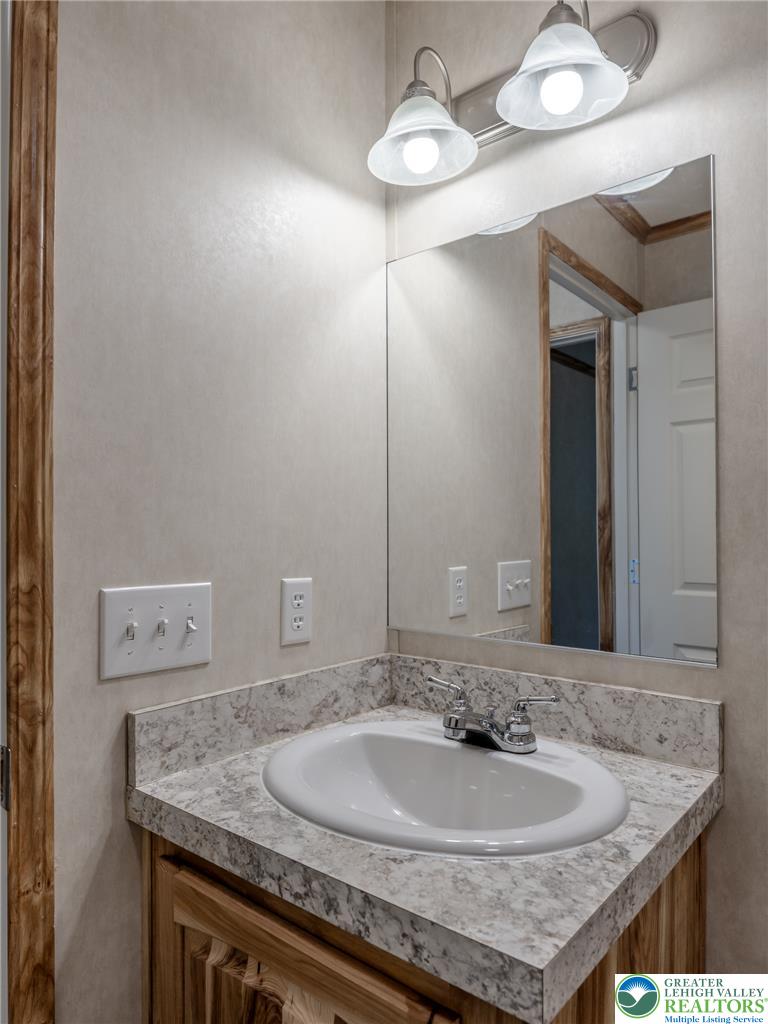2 Chestnut Ridge Circle Property Photo 25