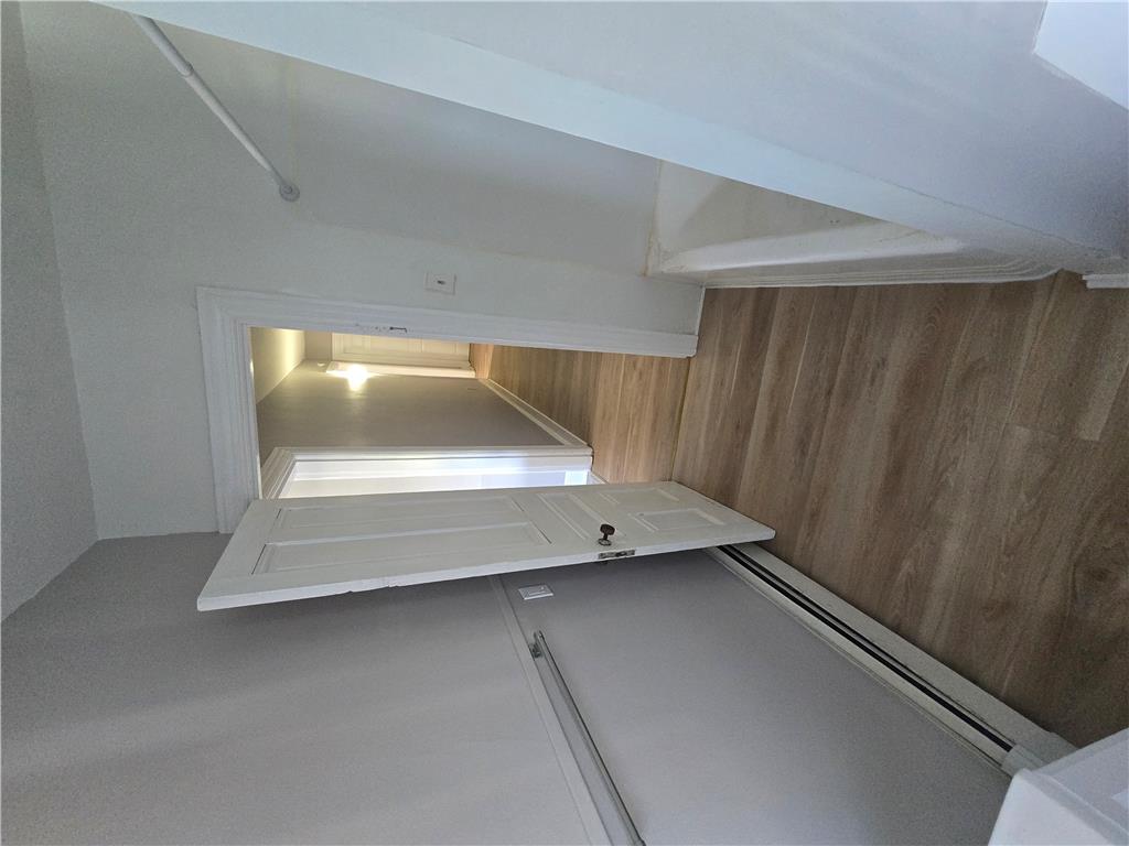 934 Ferry Street 2f Property Photo 6