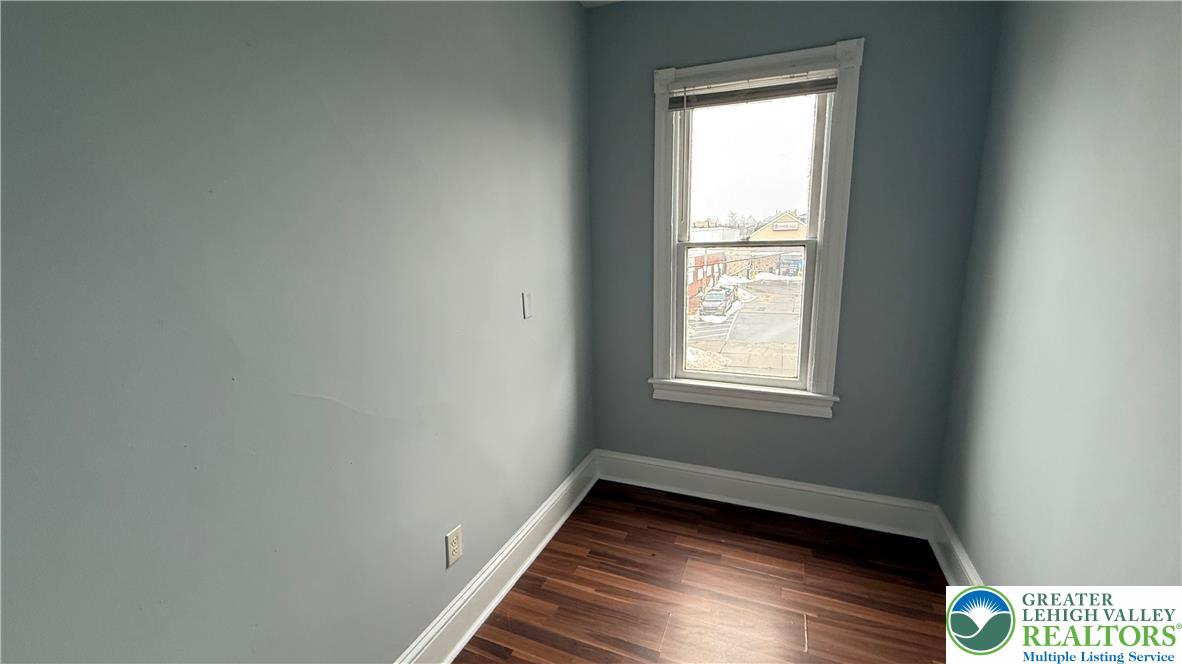 1251 Northampton Street Property Photo 25
