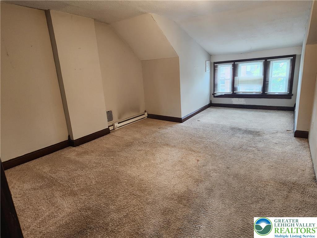 1841 Lincoln Avenue Property Photo 15