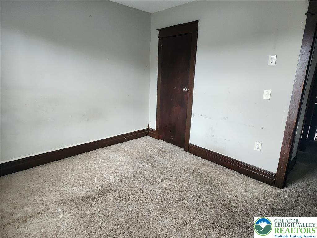 1841 Lincoln Avenue Property Photo 16
