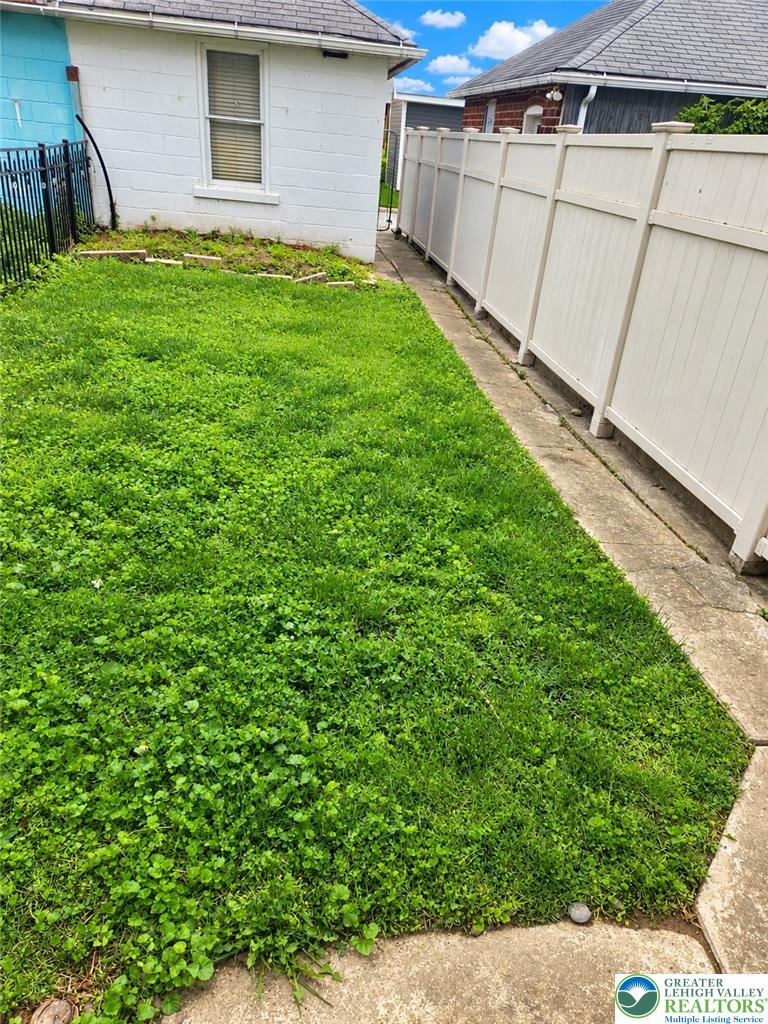 1841 Lincoln Avenue Property Photo 18