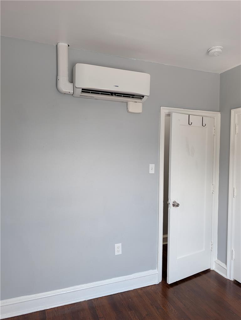 1458 Northampton Street 12 Property Photo 11