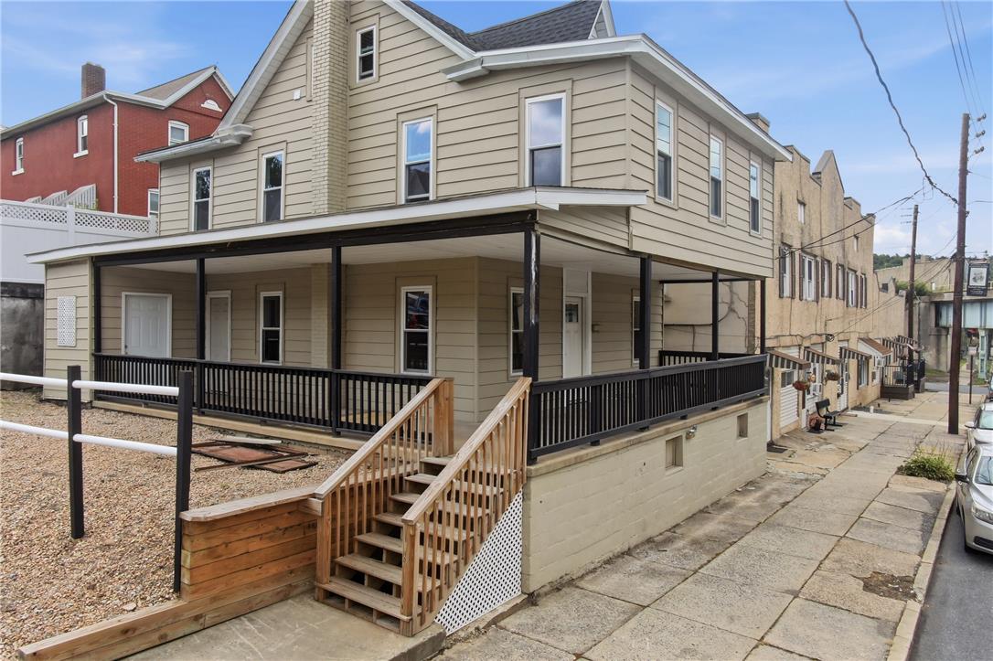509 3rd Street Property Photo 2