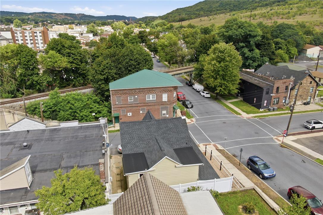 509 3rd Street Property Photo 18