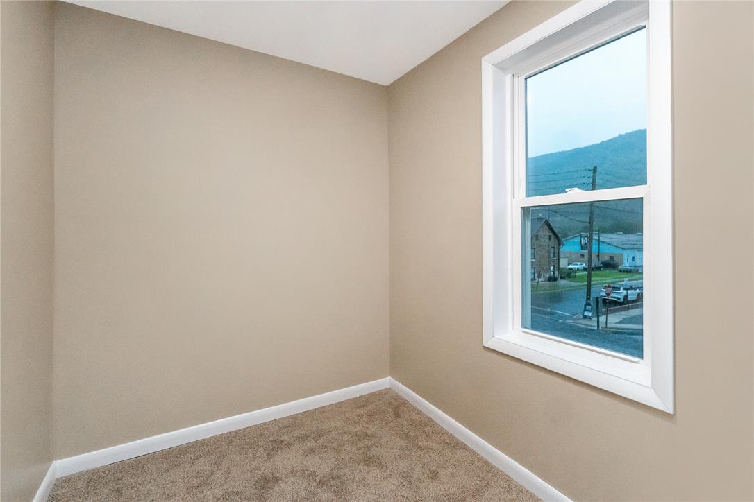 509 3rd Street Property Photo 49