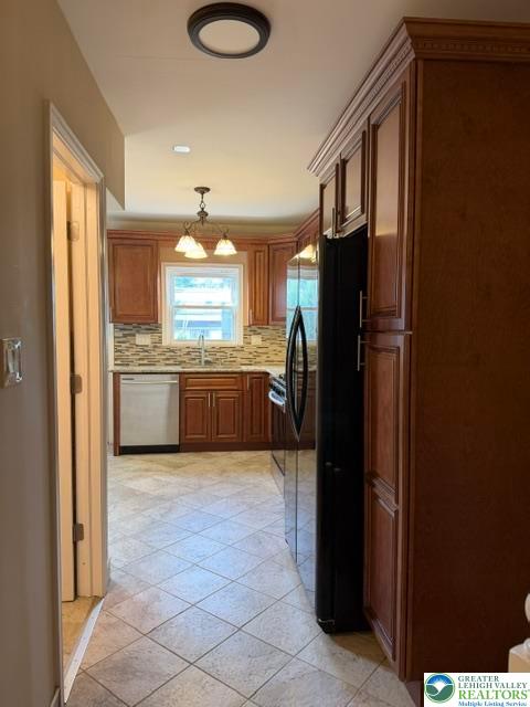 2107 West Broad Street Property Photo 9