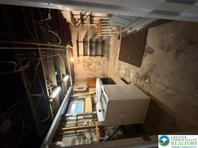 2107 West Broad Street Property Photo 26