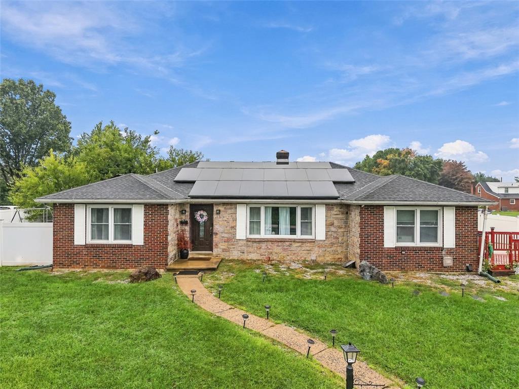 1405 W Highland Street Property Photo 3