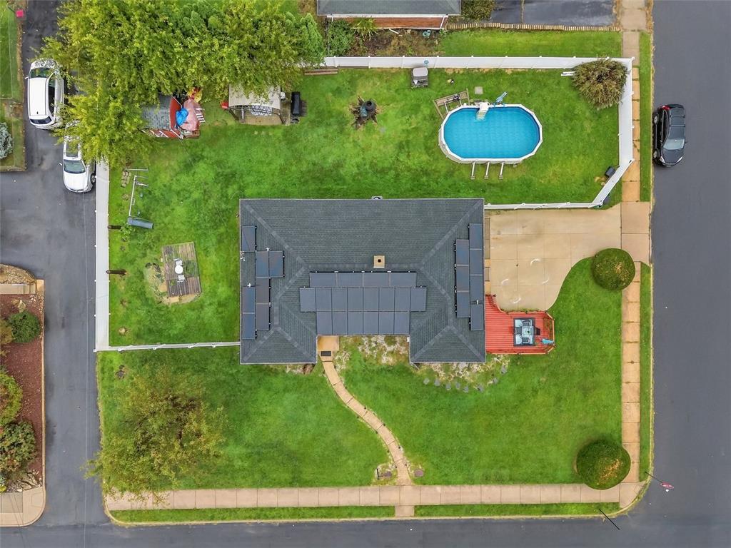 1405 W Highland Street Property Photo 8