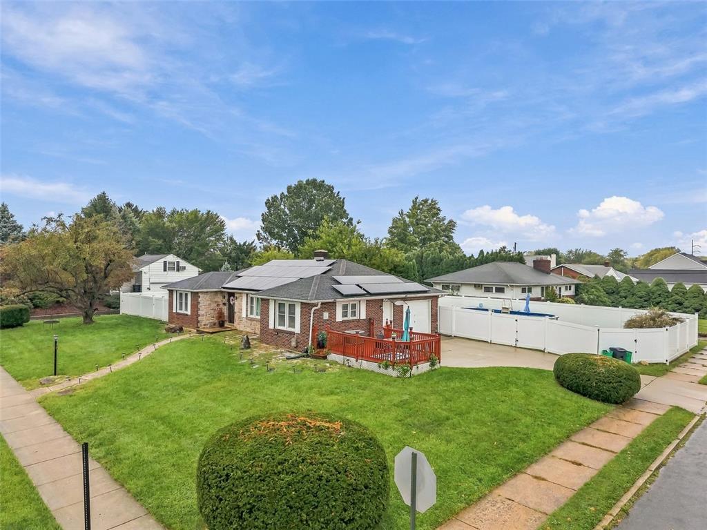 1405 W Highland Street Property Photo 10
