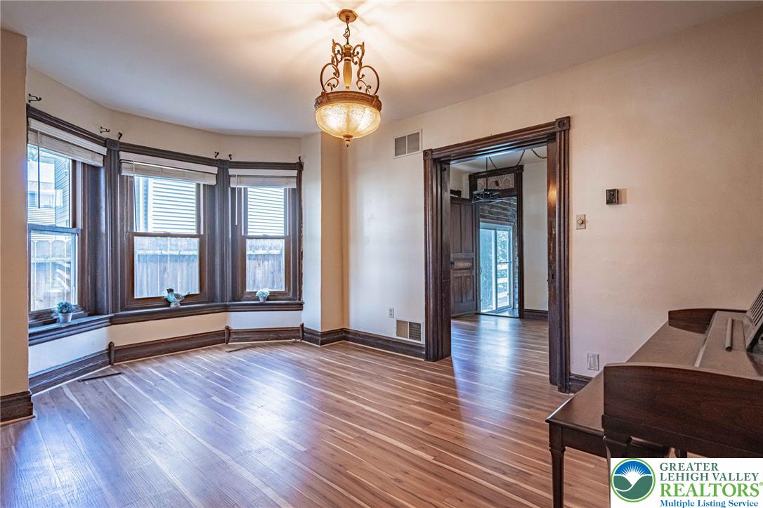 538 Broad Street Property Photo 11