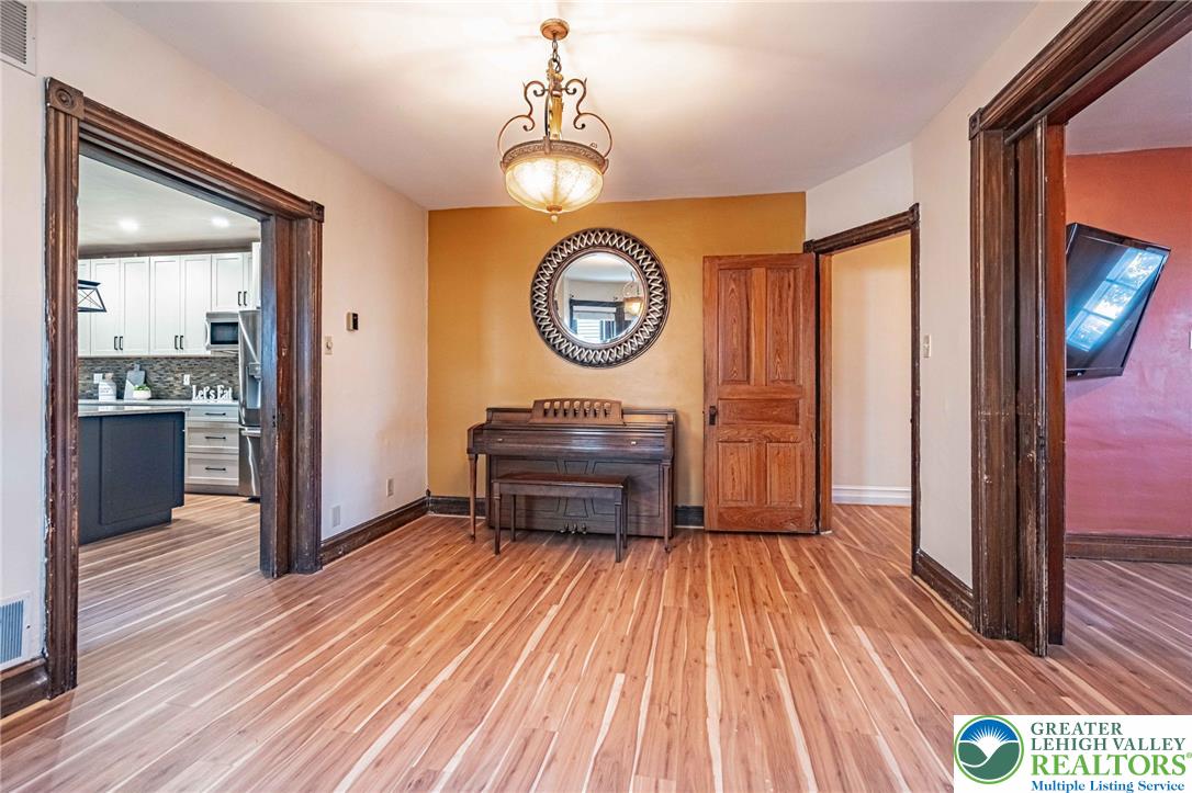 538 Broad Street Property Photo 12