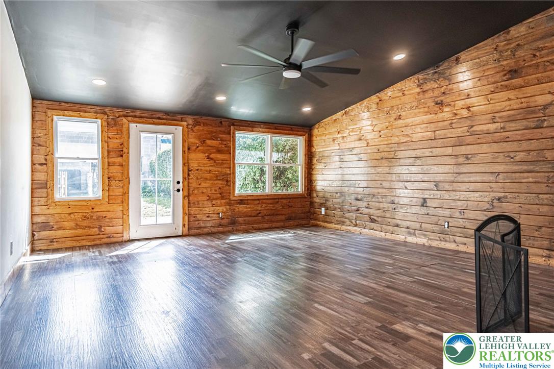 538 Broad Street Property Photo 25