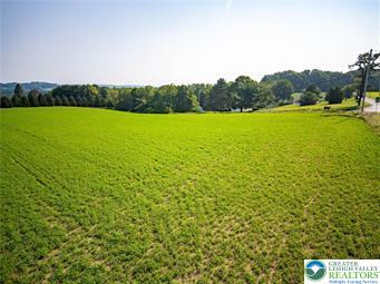 717 Arrowhead Lane Property Photo 5