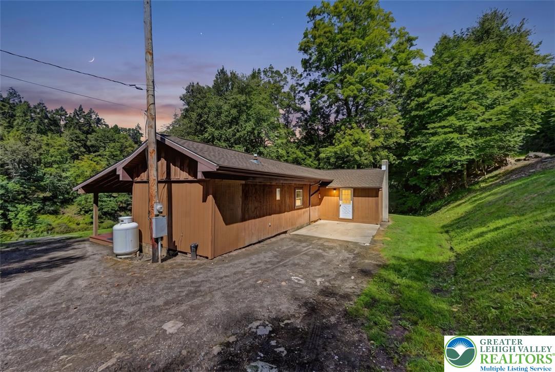3583 Lakewood Road Property Photo 7