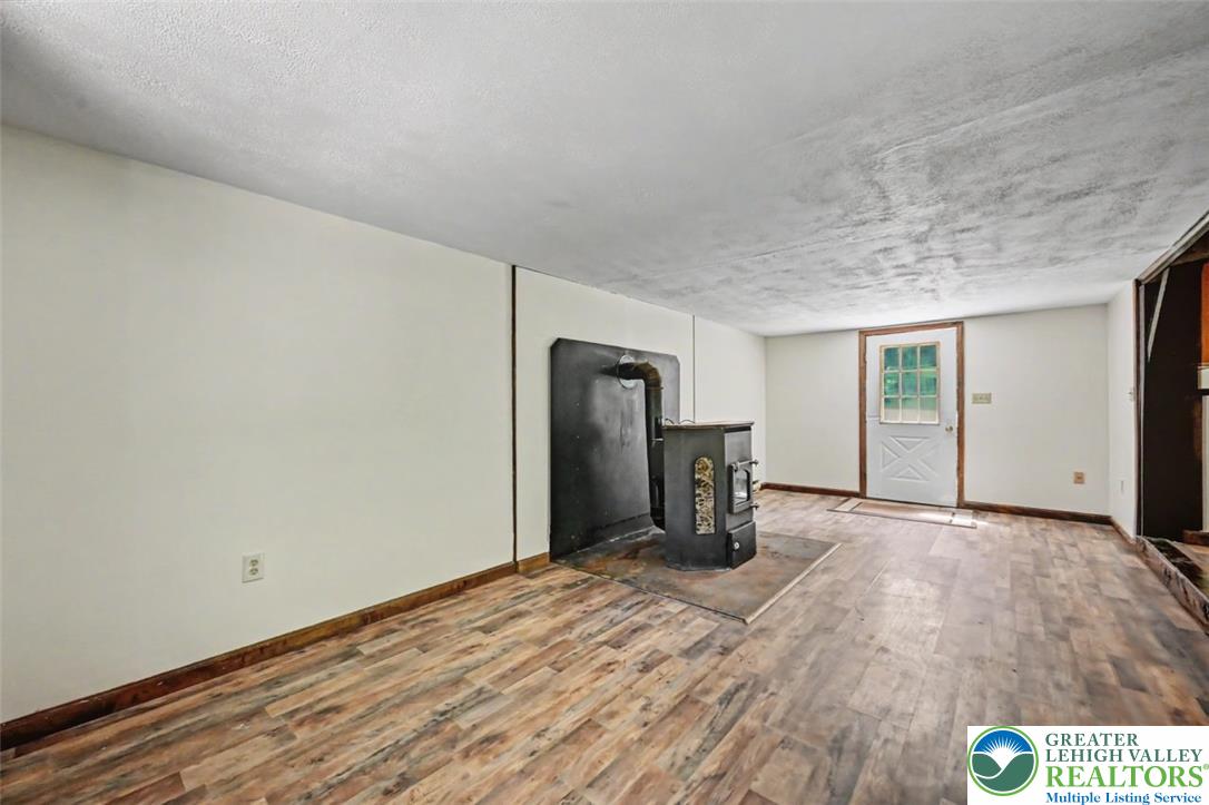 3583 Lakewood Road Property Photo 11