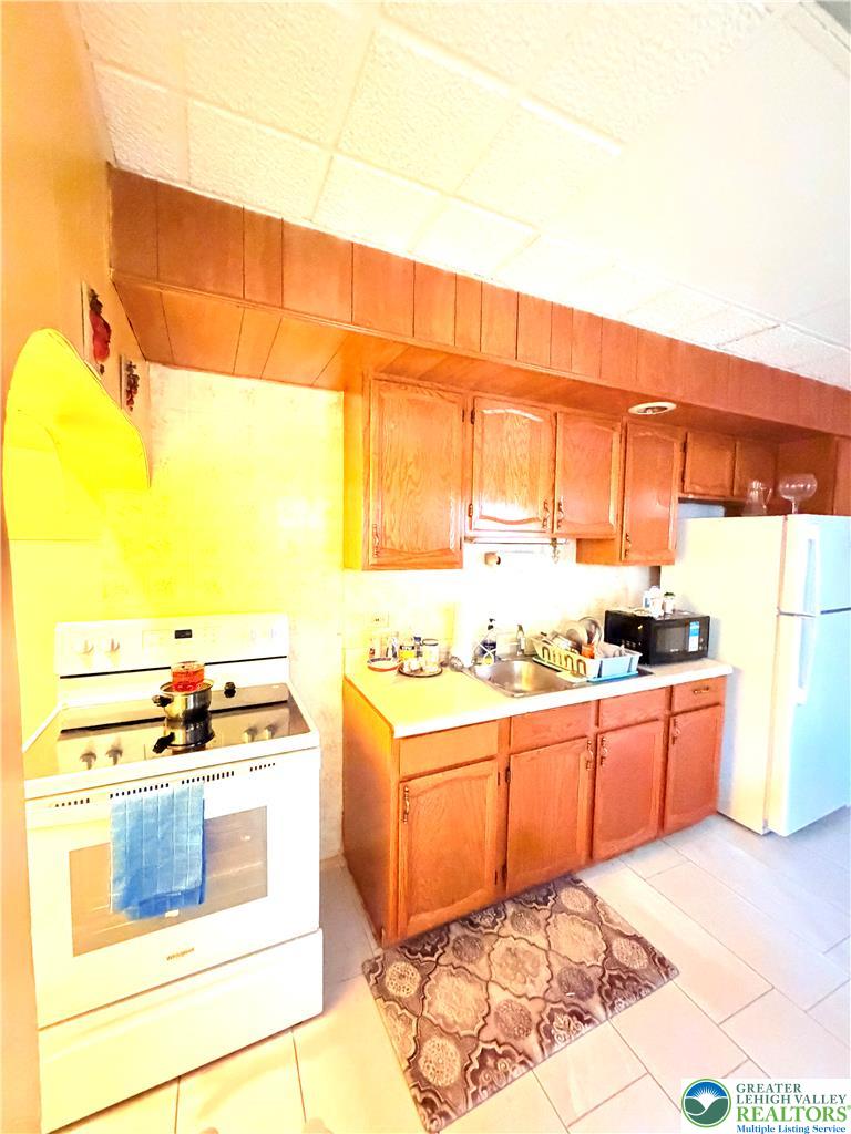 182 Chew Property Photo 11