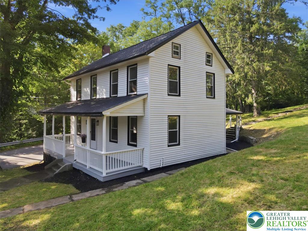 805 North Main Street Property Photo 2