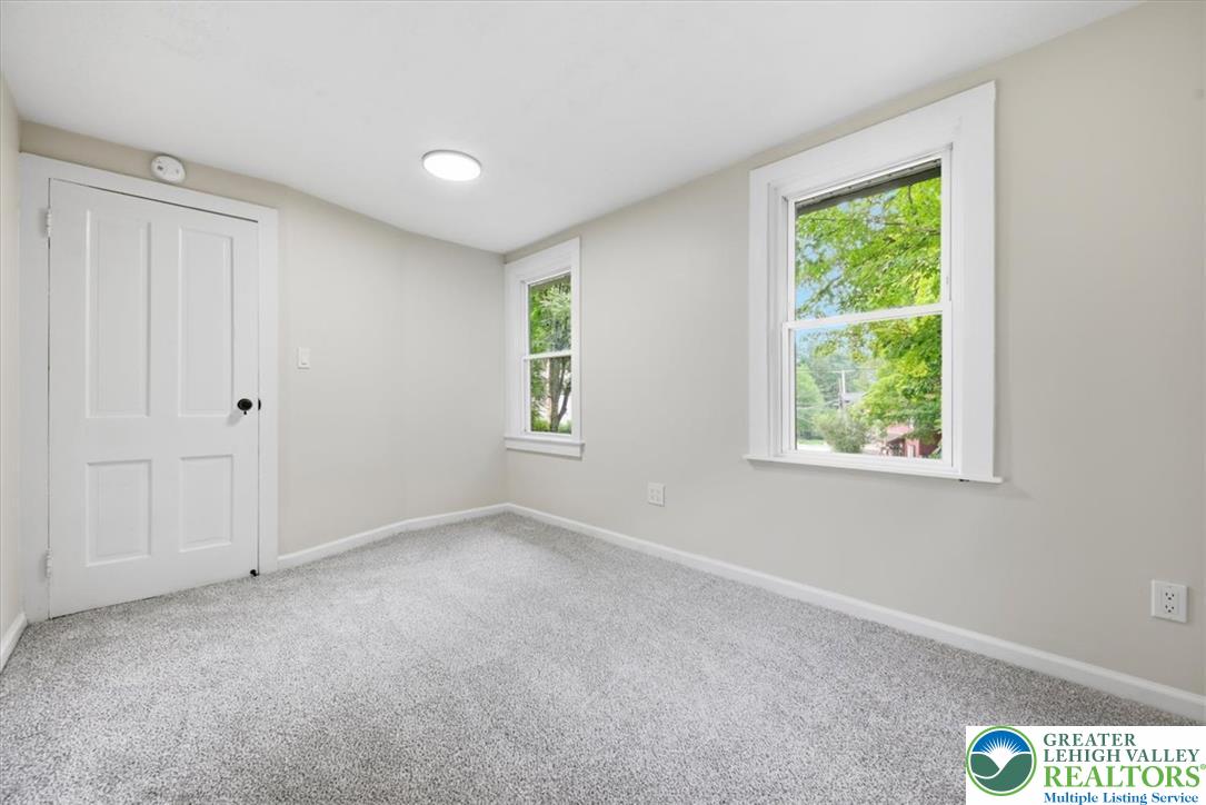 805 North Main Street Property Photo 23