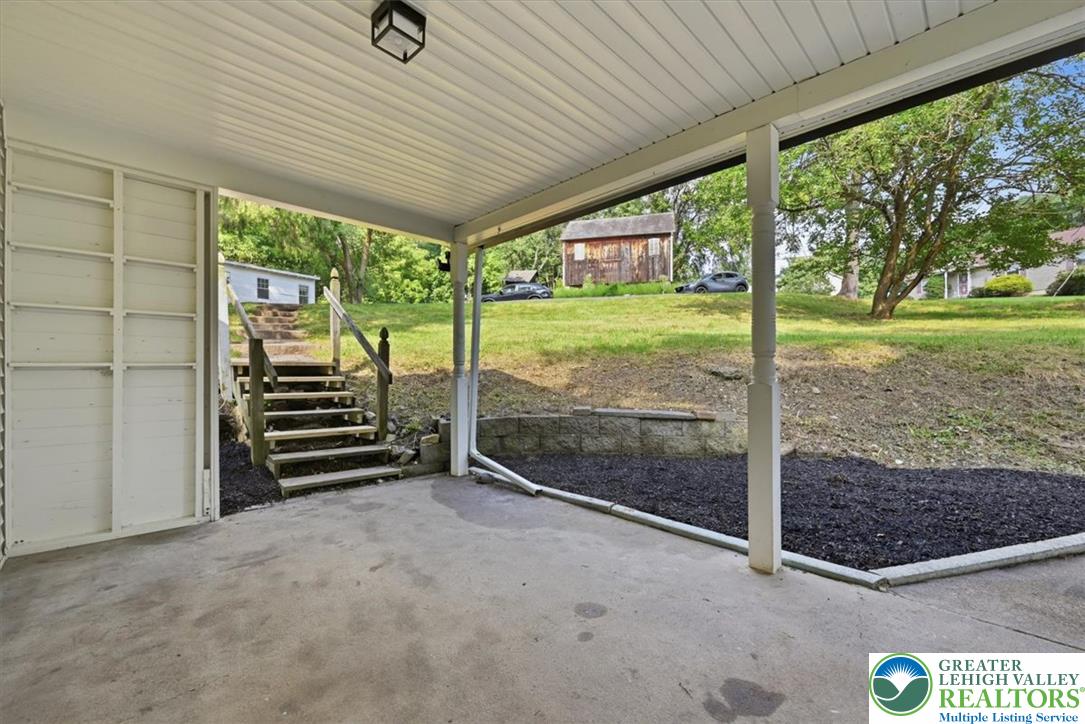 805 North Main Street Property Photo 32
