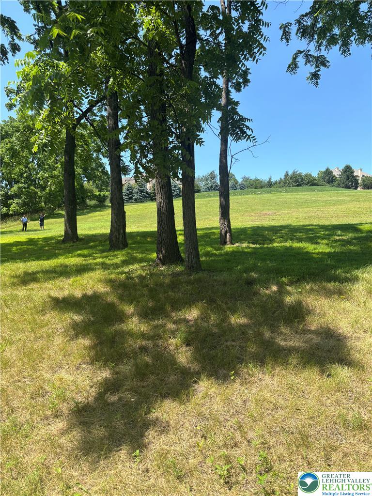 2795 Valley Road Property Photo 4