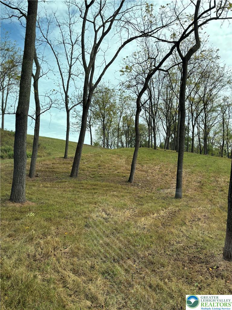 2795 Valley Road Property Photo 5