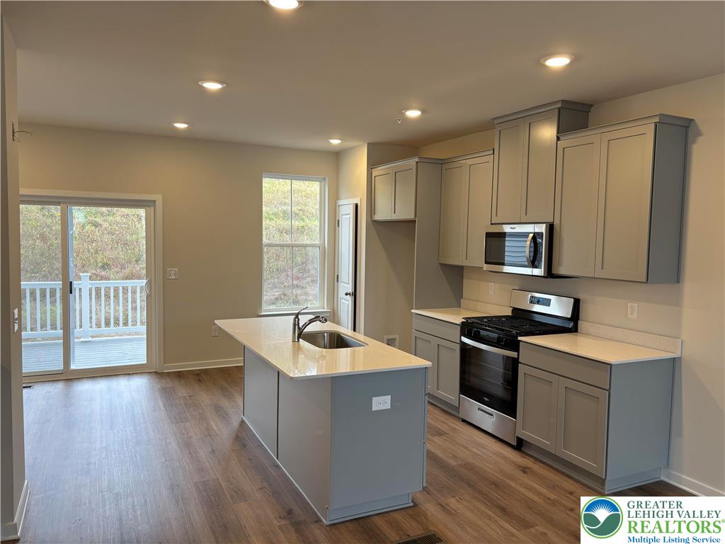 7680 Clayton Avenue Property Photo 2