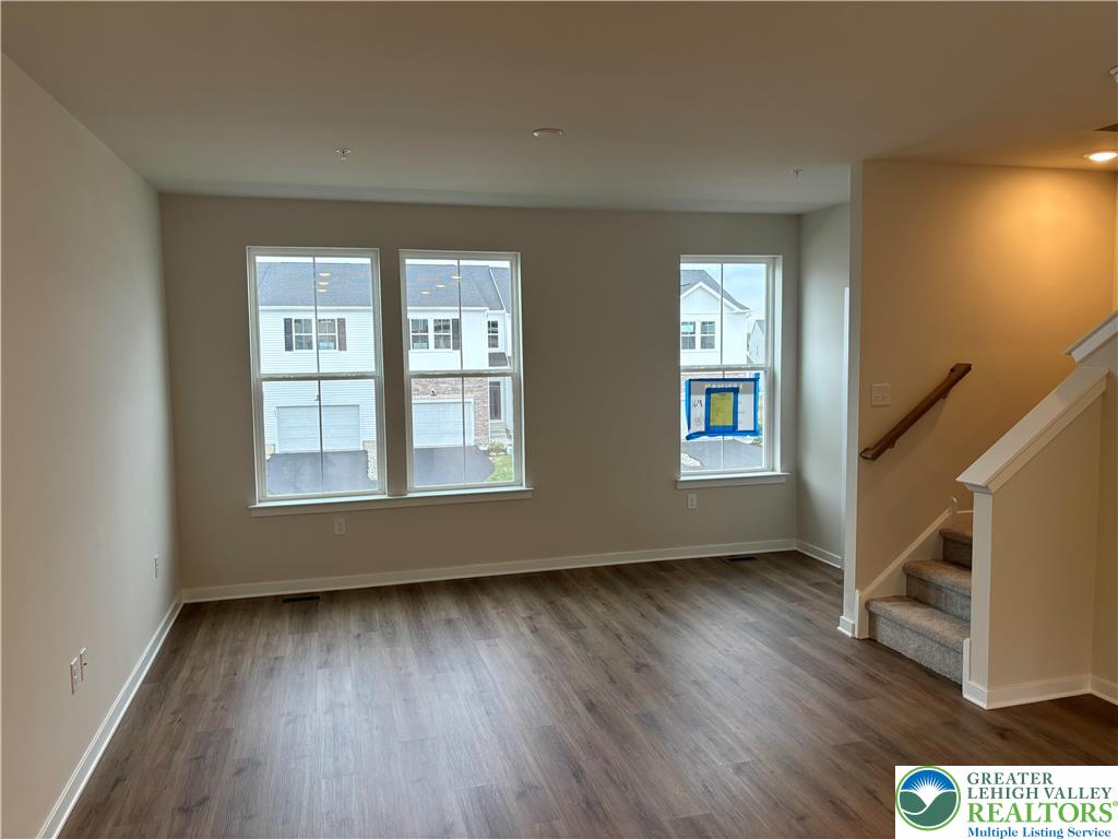 7680 Clayton Avenue Property Photo 4