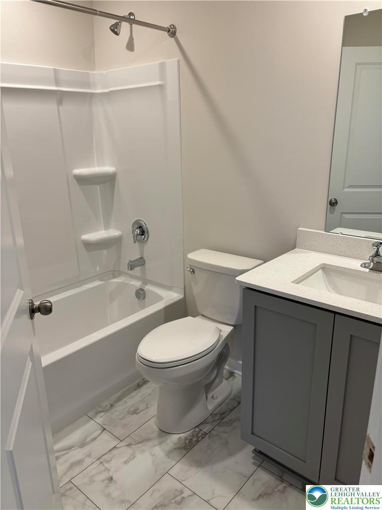 7680 Clayton Avenue Property Photo 12