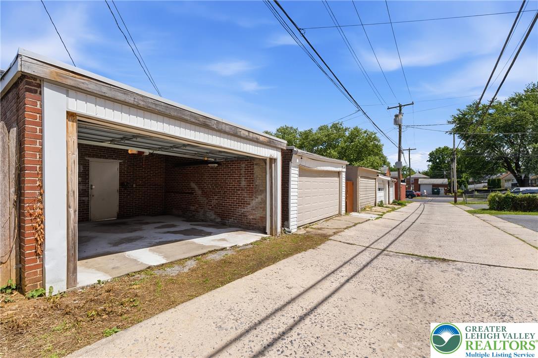 318 South 16th Street Property Photo 13