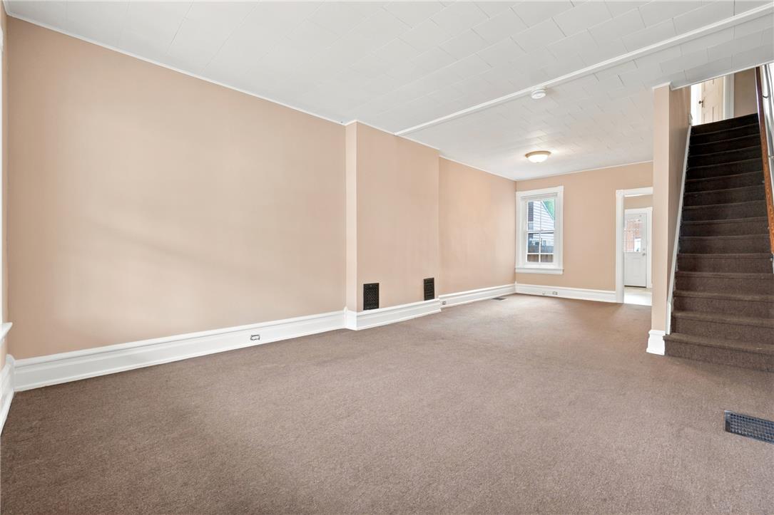 1019 Allen Street Property Photo 3