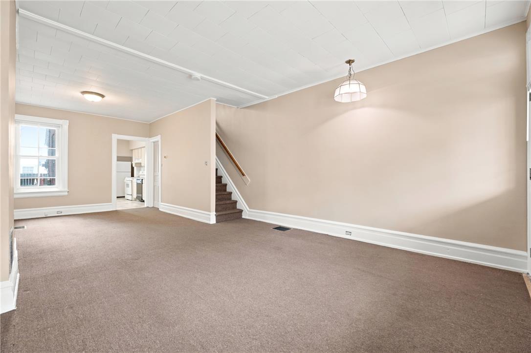 1019 Allen Street Property Photo 4