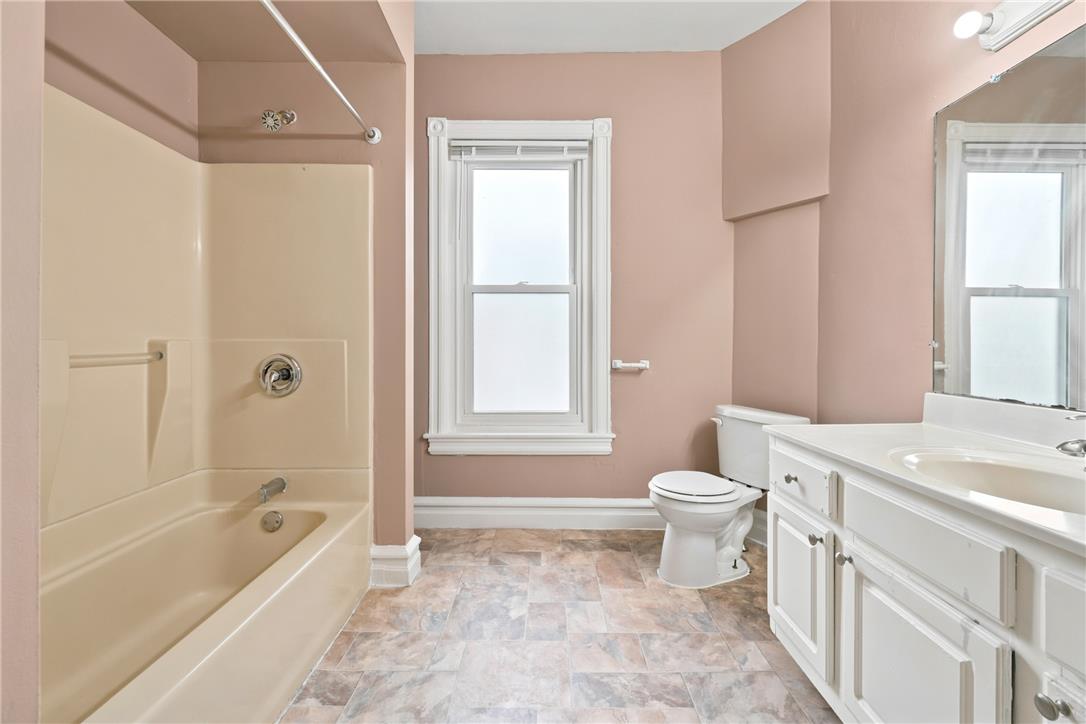 1019 Allen Street Property Photo 7