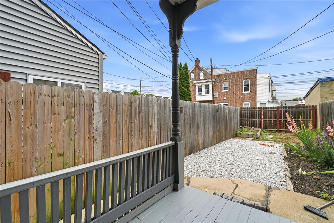 1019 Allen Street Property Photo 11